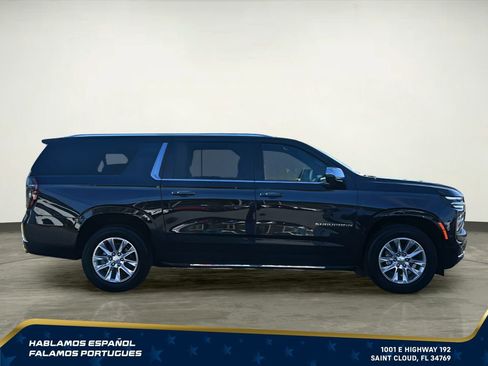 Certified 2025 Chevrolet Suburban Premier RWD image 7