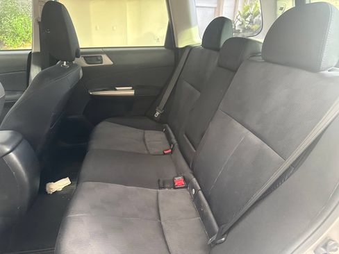 Used 2010 Subaru Forester 2.5X AWD/4WD image 8