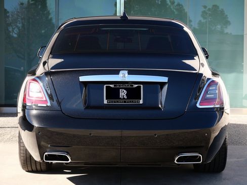 Used 2022 Rolls-Royce Ghost w/ Ghost Package image 19