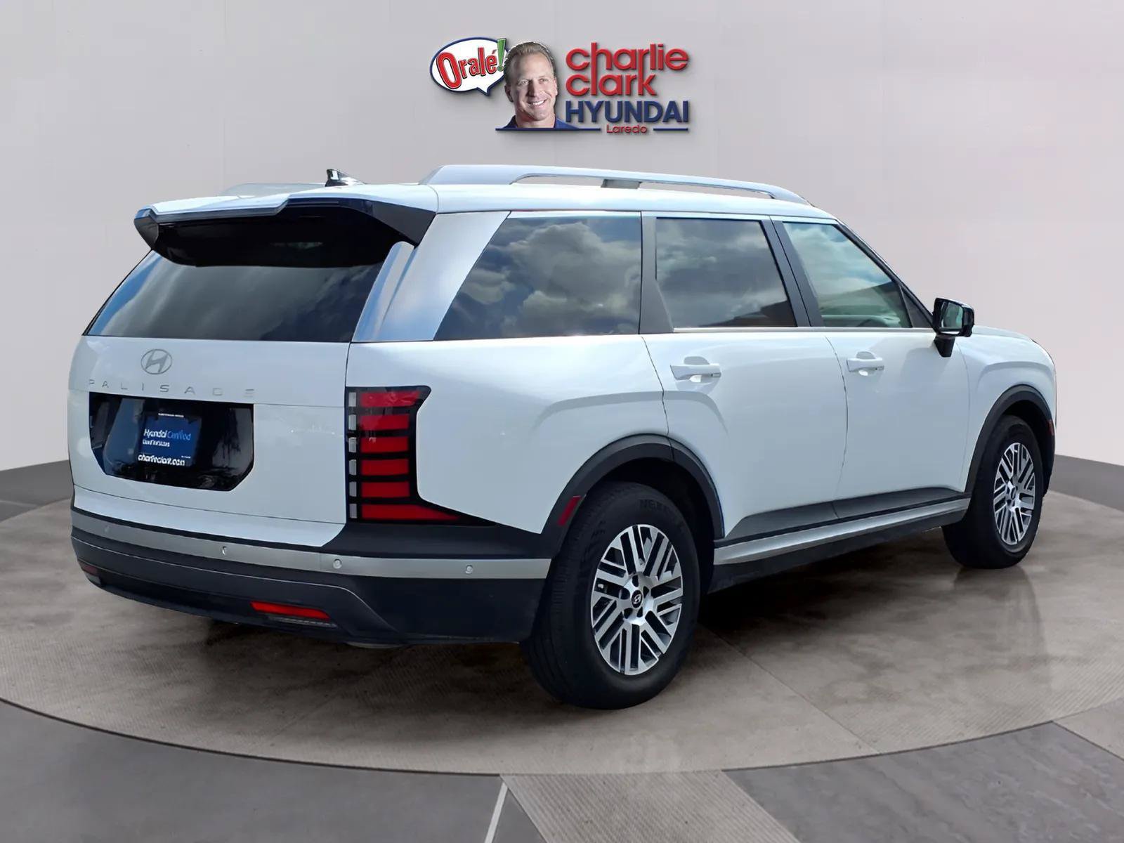 Certified 2026 Hyundai Palisade SEL FWD image 5
