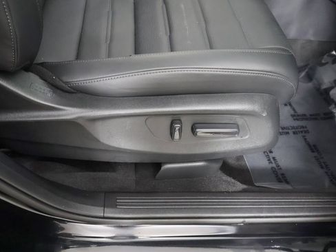 Certified 2025 Honda CR-V EX-L image 32