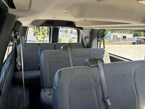 Used 2025 GMC Savana 3500 LT w/ LT Preferred Equipment Group RWD image 25