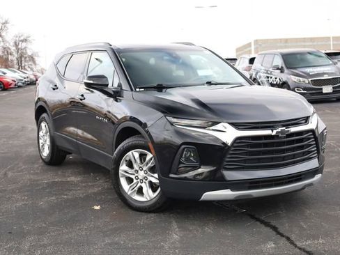 Used 2021 Chevrolet Blazer LT image 2