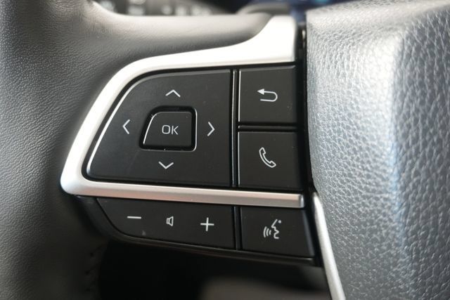 Used 2024 Toyota Grand Highlander AWD image 16