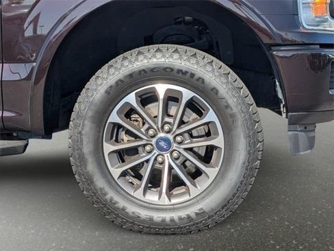 Used 2018 Ford F150 XLT w/ Equipment Group 302A Luxury image 10