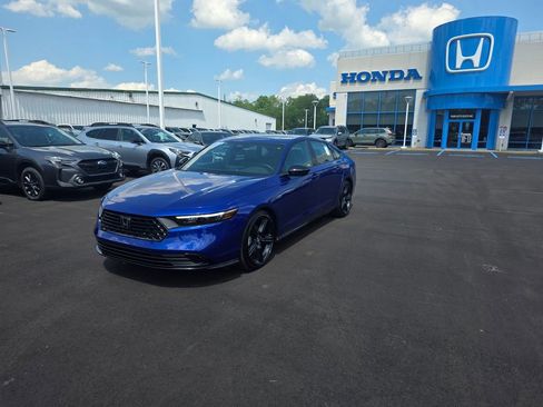 Certified 2025 Honda Accord Sport image 7