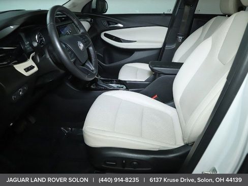 Used 2020 Buick Encore GX Essence w/ Experience Buick Package image 17