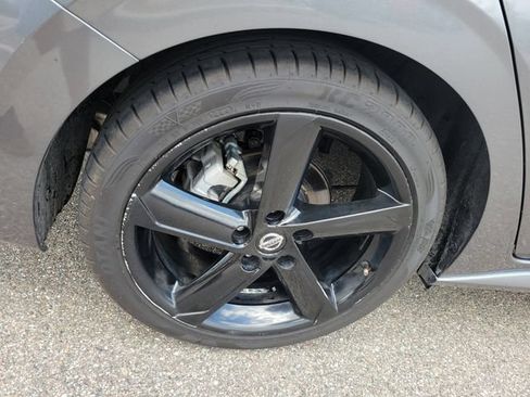 Used 2023 Nissan Sentra SR w/ Midnight Edition Package FWD image 6