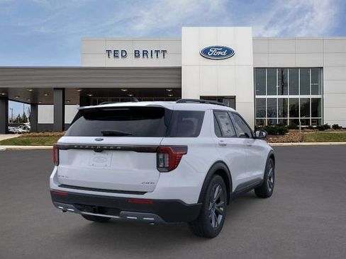 New 2026 Ford Explorer Active w/ Active Comfort Package image 8