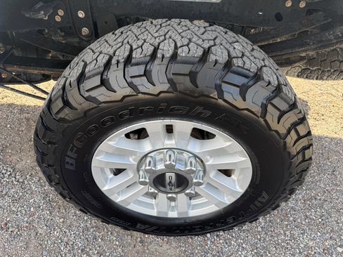 Used 2018 Ford F250 XL w/ STX Appearance Package image 11