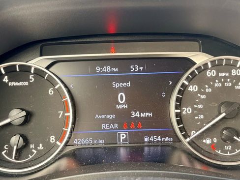 Used 2024 Nissan Altima 2.5 SV image 15