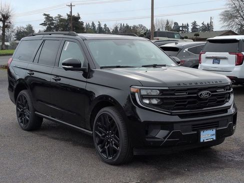 New 2026 Ford Expedition Platinum w/ Stealth Performance Package AWD/4WD image 7