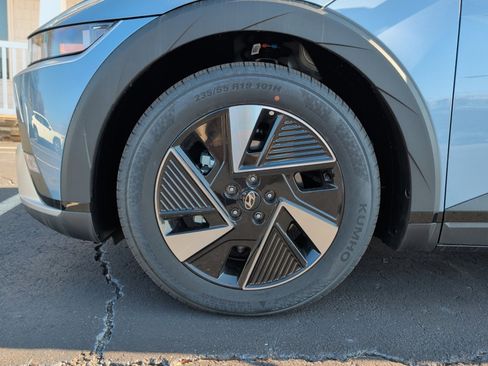 New 2026 Hyundai Ioniq 5 SEL image 27