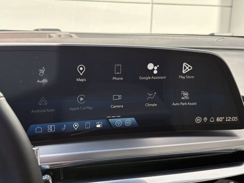 Certified 2024 Cadillac Lyriq Luxury AWD/4WD image 23