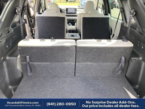 Used 2023 Mitsubishi Outlander SEL AWD/4WD image 23