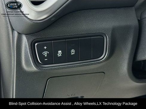 Used 2025 Kia Soul LX w/ LX Technology Package image 10