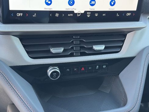 New 2026 Ford Explorer Active image 19