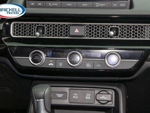 Certified 2025 Honda Civic Sport image 23