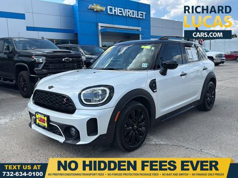 Used 2024 MINI Cooper Countryman S FWD image 1