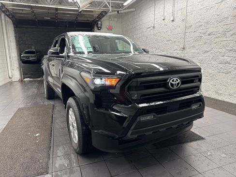 New 2025 Toyota Tacoma SR5 image 2
