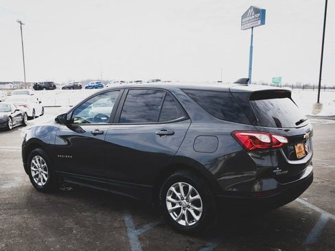 Used 2020 Chevrolet Equinox LS image 21