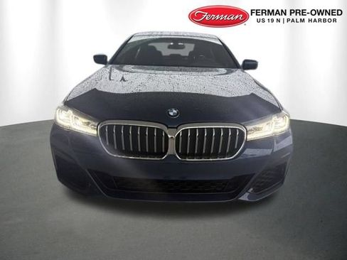 Used 2022 BMW 530i w/ M Sport Package RWD image 2