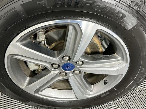 Used 2020 Ford Edge SEL w/ Convenience Package image 11