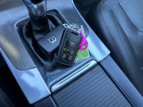 Used 2015 Volvo V60 T5 Premier image 27