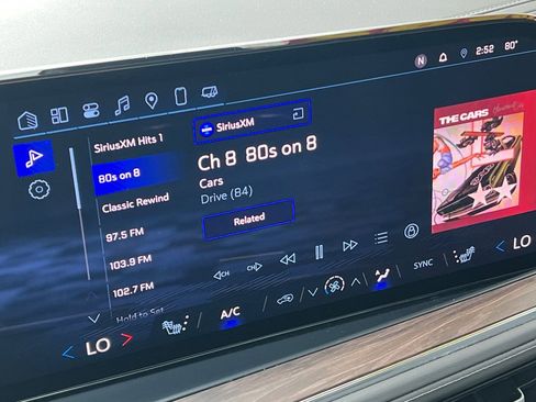 Used 2025 Chevrolet Suburban LT w/ Comfort Package image 23