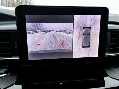 Used 2023 Ford Explorer ST-Line w/ Class IV Trailer Tow Package image 12