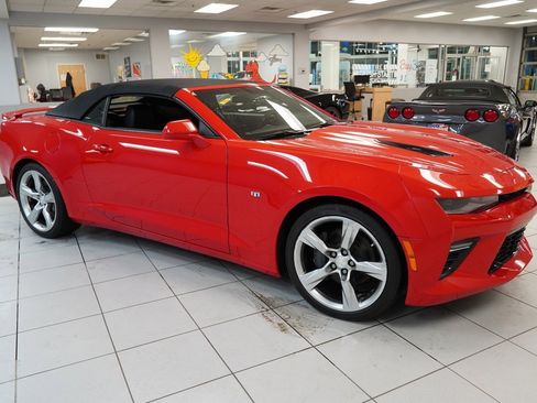 Used 2017 Chevrolet Camaro SS image 12