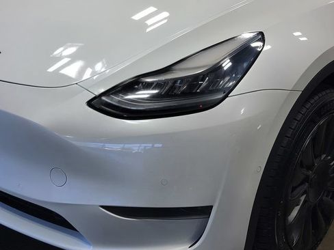 Used 2020 Tesla Model Y Long Range AWD/4WD image 8