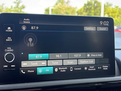 Used 2024 Honda CR-V EX-L image 6