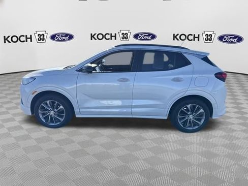 Used 2020 Buick Encore GX Essence w/ Experience Buick Package image 4