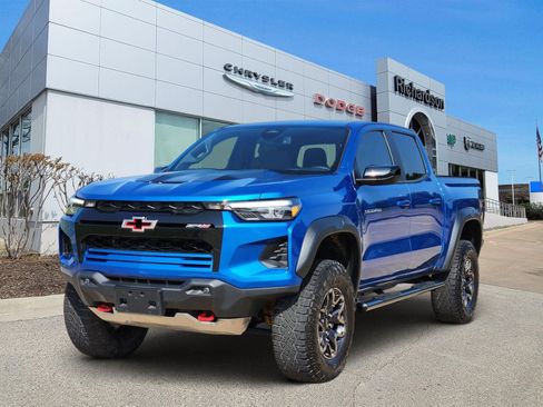 Used 2024 Chevrolet Colorado ZR2 w/ Safety Package AWD/4WD image 2
