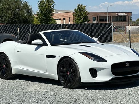 Used 2020 Jaguar F-TYPE Convertible RWD image 9
