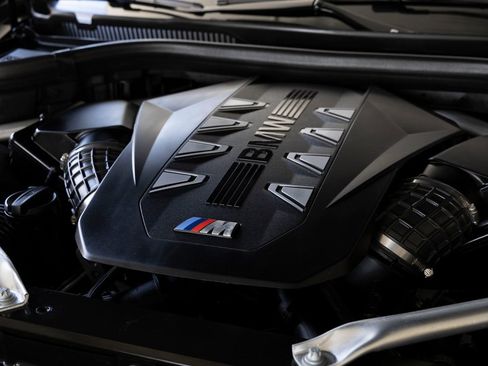 Used 2025 BMW X7 M60i AWD/4WD image 38
