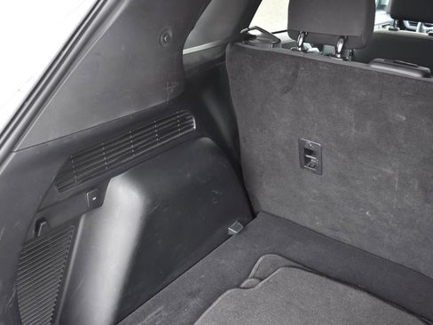 Used 2021 Ford Escape SE w/ Convenience Package FWD image 47