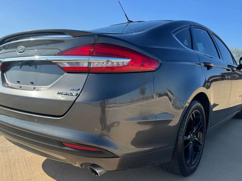 Used 2018 Ford Fusion SE image 13