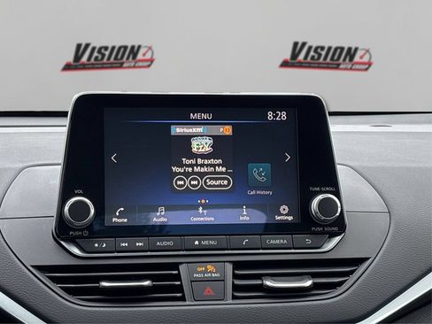 Used 2025 Nissan Altima 2.5 S FWD image 19