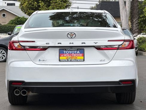 New 2026 Toyota Camry SE image 5