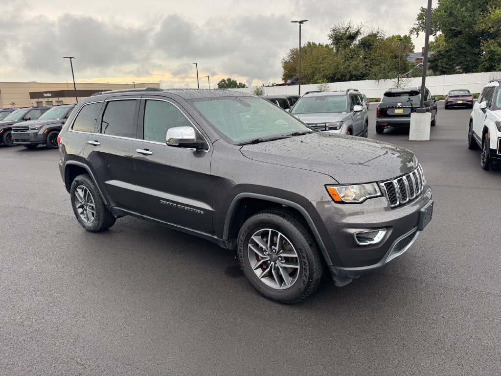 Used 2019 Jeep Grand Cherokee Limited AWD/4WD image 2