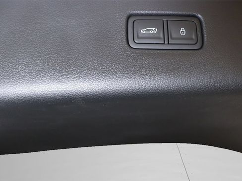Certified 2025 Genesis GV80 3.5T Prestige AWD/4WD image 26