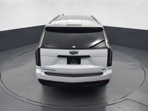 Certified 2026 Cadillac Escalade ESV Platinum Sport w/ LPO, ONYX Package AWD/4WD image 46