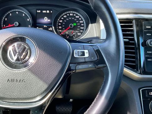 Used 2018 Volkswagen Atlas SEL AWD/4WD image 25