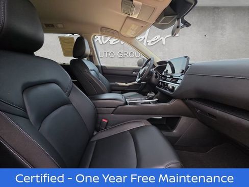Certified 2025 Nissan Pathfinder SL FWD image 24
