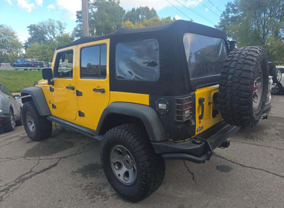 Used 2015 Jeep Wrangler Unlimited Sport w/ Quick Order Package 24S AWD/4WD image 10