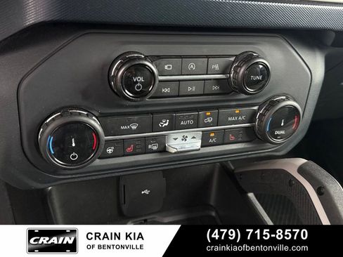 Used 2022 Ford Bronco Outer Banks AWD/4WD image 16