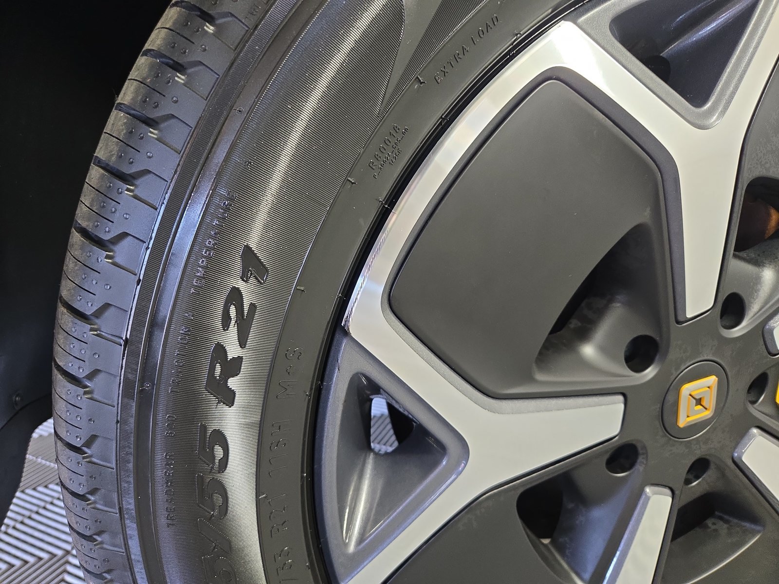 Used 2022 Rivian R1T Adventure AWD/4WD image 33