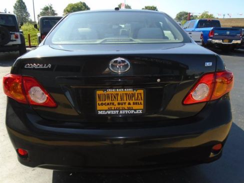 Used 2010 Toyota Corolla LE FWD image 8